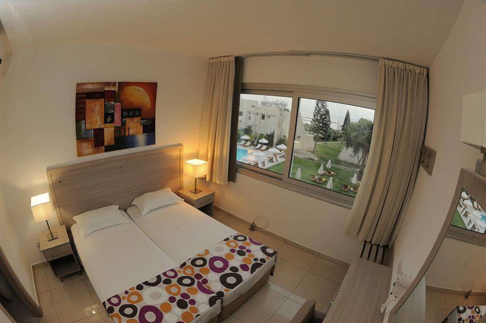 Frixos Suites Hotel Apts Voróklini Kültér fotó